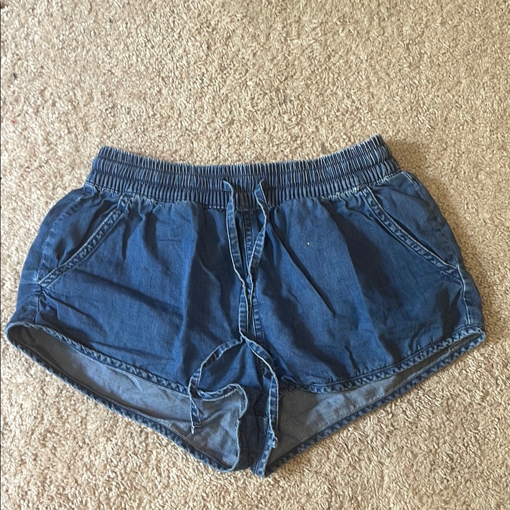 Forever 21 Elastic Waist Jean Shorts - Blue